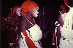Danseuses d'Elombo, Port-Gentil, 1990, Photo P. Ayaminè